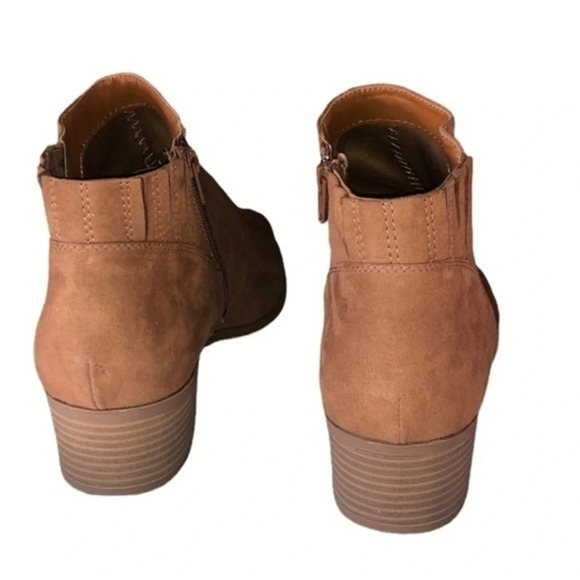 American Rag Tori Microsuede Ankle Boots Size 11 - Picture 6 of 10